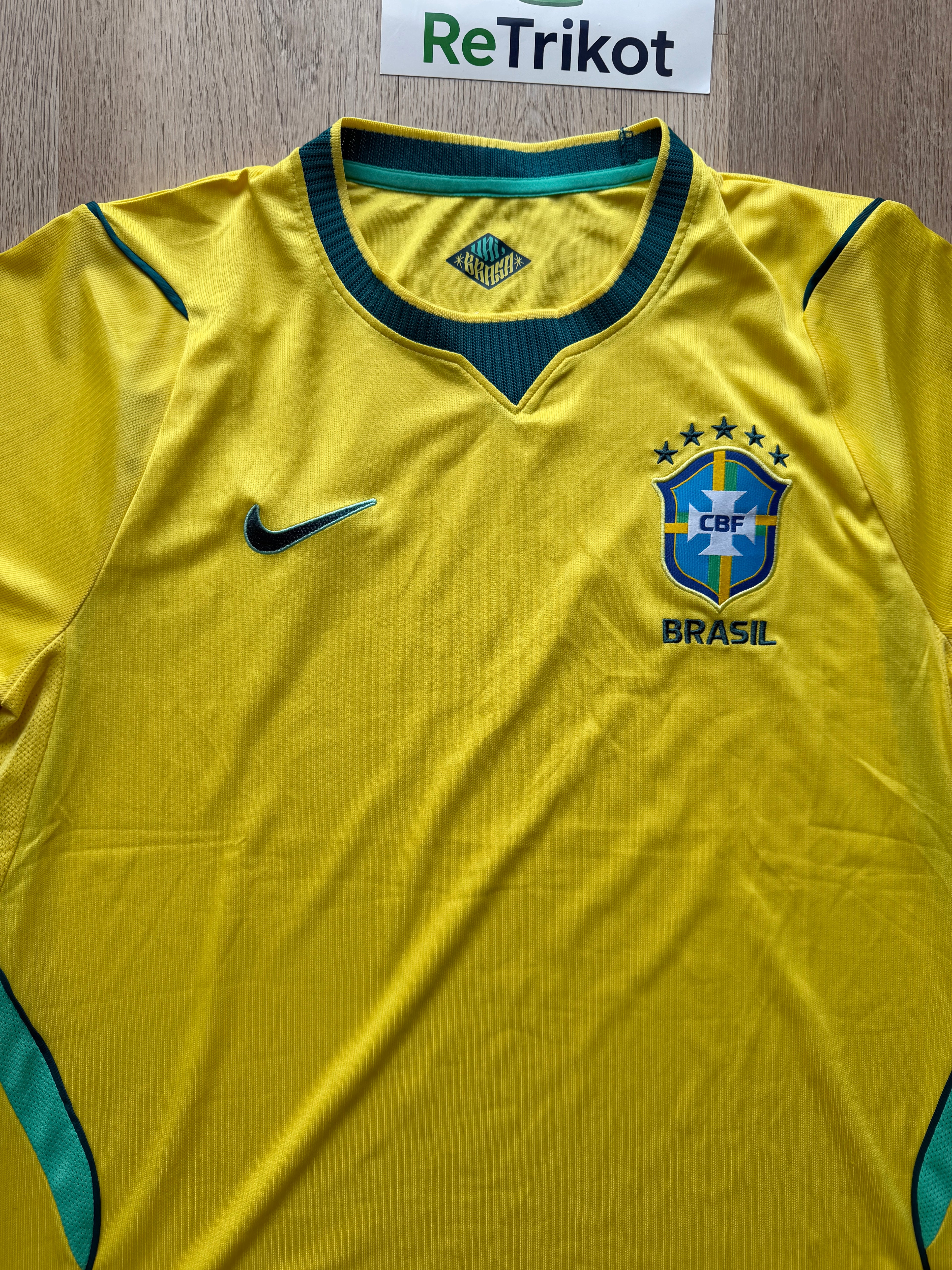 Nike Brasilien Heimtrikot WM26 NEU Size L
