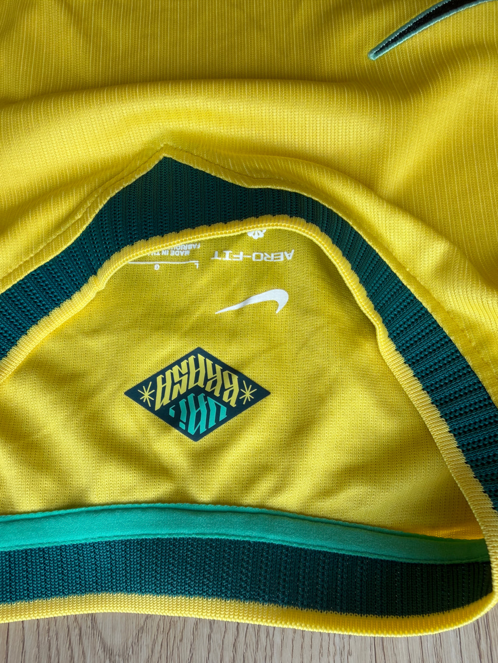 Nike Brasilien Heimtrikot WM26 NEU Size L